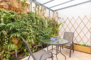 A newly fully renovated studio