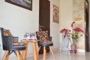 Roemah Canting Homestay