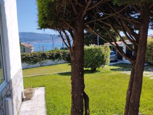 Monteferro, Nigrán, chalet con finca