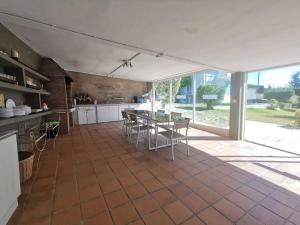 Monteferro, Nigrán, chalet con finca