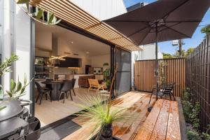 Park Place Luxe - Stylish & Central Apartment