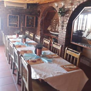 Barons Galley & Lodge