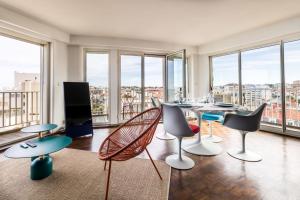SKY KEYWEEK 2 bedroom sea view apartment in the center of Biarritz