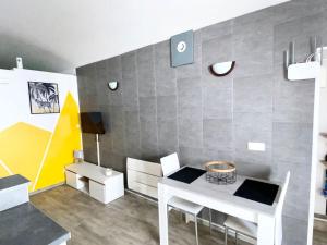 Appartements Location T1 Bis (RdC) / Emplacement Ideal : photos des chambres