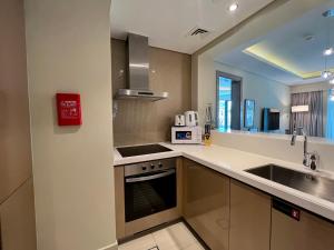 Luton Vacation Homes - Damac Tower By Paramount - Business Bay, Dubai - 80AB4