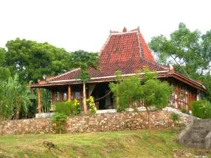 RUMAH THEA - Jereweh