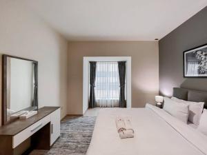 StoneTree - Elite Residence 1 BR - Near Dubai Tram