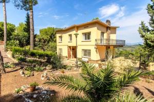 Catalunya Casas Elegant Mountain Villa just 30km to Barcelona