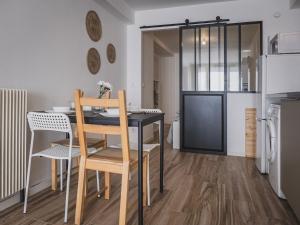 Appartements Le Nid de l'Ormeau - 4 Couchages, WIFI et Parking : photos des chambres