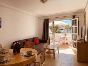 Sol y Luna Holiday Home