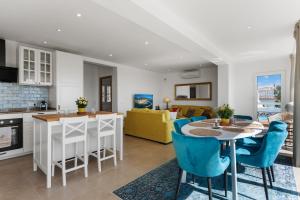 Stunning Villa w pool by Costarentals - Ref 05