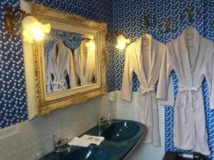 Hotels Hostellerie Sarrasine - Macon Est : photos des chambres