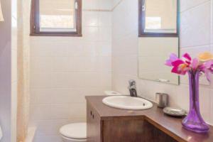 Cocoon with garden and beautiful mountain view