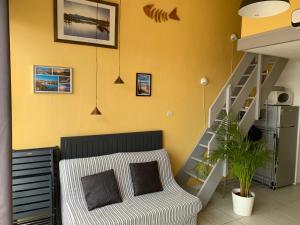 Appt T2 climatisé, climatisation neuve cette année!, Piscine, la Plage à 130m! Parking privé clos, Lave-linge, Lave-vaisselle, Draps, Linge et Ménage inclus!