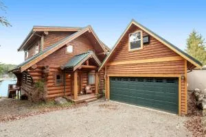 Treasure Island Retreat - Vaughn