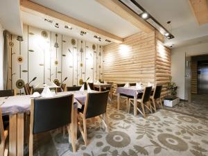 VacationClub - Cristal Resort Apartament 314