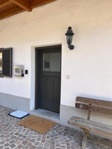 Stylische Gartenwohnung mit Bergblick