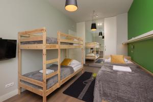 Three-Bedroom Family House with Garden Warsaw Nowa Wieś by Noclegi Renters