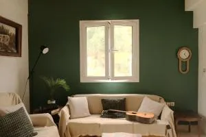 Close to Airport 5 Bedroom Villa by the Sea - Áyios Andréas