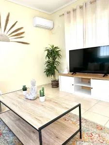 Bohem Apartment near Athens Airport - Spáta