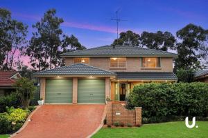 Blue Haven Retreat - Glenmore Park Pool Home