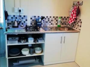 Cabernet Cottage Be Still and Know