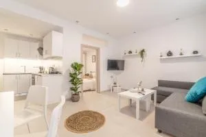 Stylish & relax flat for friends & couples - Thérissos