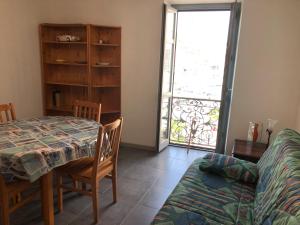 Apt de charme sur la Marina de Bonifacio