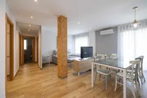 CASA MARTA Garaje Gratis - Entrala