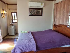 Hello Sichang Bungalow