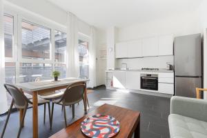 GuestHost - Industrial Design Apt near M4 Tolstoj