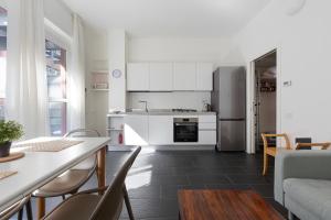 GuestHost - Industrial Design Apt near M4 Tolstoj