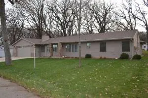 1202 Dakota Dr - Spencer