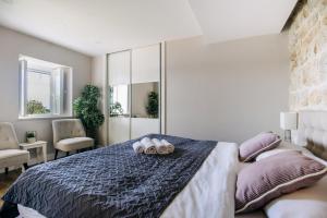 SEA PEARL APARTMENTS by DuHomes