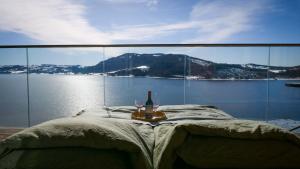 MJOS TOWER Suite - Lovely lake view