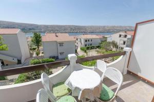 Two-Bedroom Apartment with Balcony room in Apartments Ante