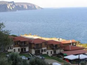 Wooden Nest - Perivólia