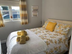 Lesbury Lodge - (a bijou residence) with hot tub
