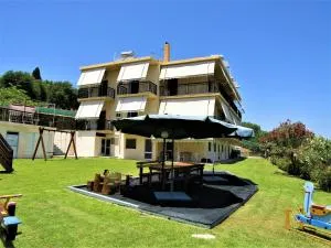 Meltemi Rooms and Apartments - Evangelismós