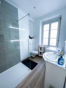 Maisons de vacances Le Voltaire • Proche Gare • Moderne : photos des chambres