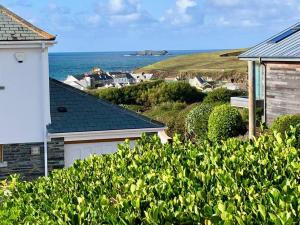 Cosy Seaside Bothy For 4 In Trevone Bay Close To Beach and Padstow