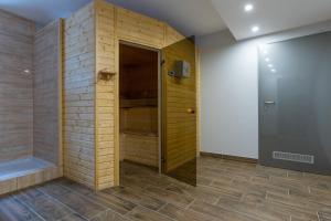 Jagiellońska Residence APARTAMENT JAGIELLONKA - komfortowy apartament z parkingiem i sauną w cenie, IZBY PODHALAŃSKIE