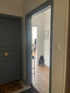 Appartements Luxueux appartement 4 personnes - Parking gratuit - 20 min de Paris : photos des chambres