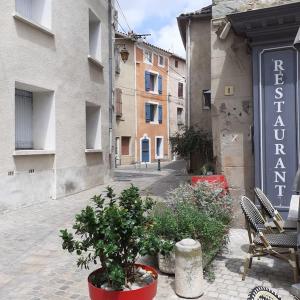 Maisons de vacances Maison Centre Historique Bize Minervois + Terrasse : photos des chambres