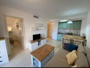 Amatista 2 by Vivirel Calpe