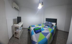 Sencillo PH céntrico de Marcela sin garage sin cargos