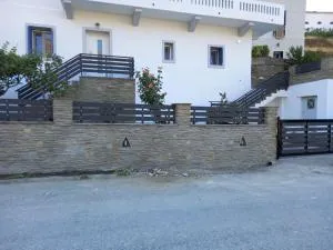 Dipotamata House SynetI - Órmos