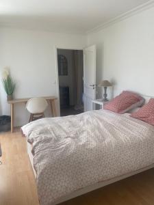 Sejours chez l'habitant Superbe chambre : photos des chambres