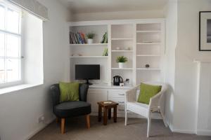 Double Room with Four Poster Bed room in Ty Helyg Guest House