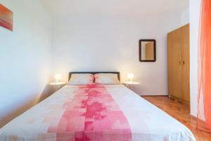 Family-friendly apartments with swimming pool Stara Vas, Pag - 21031